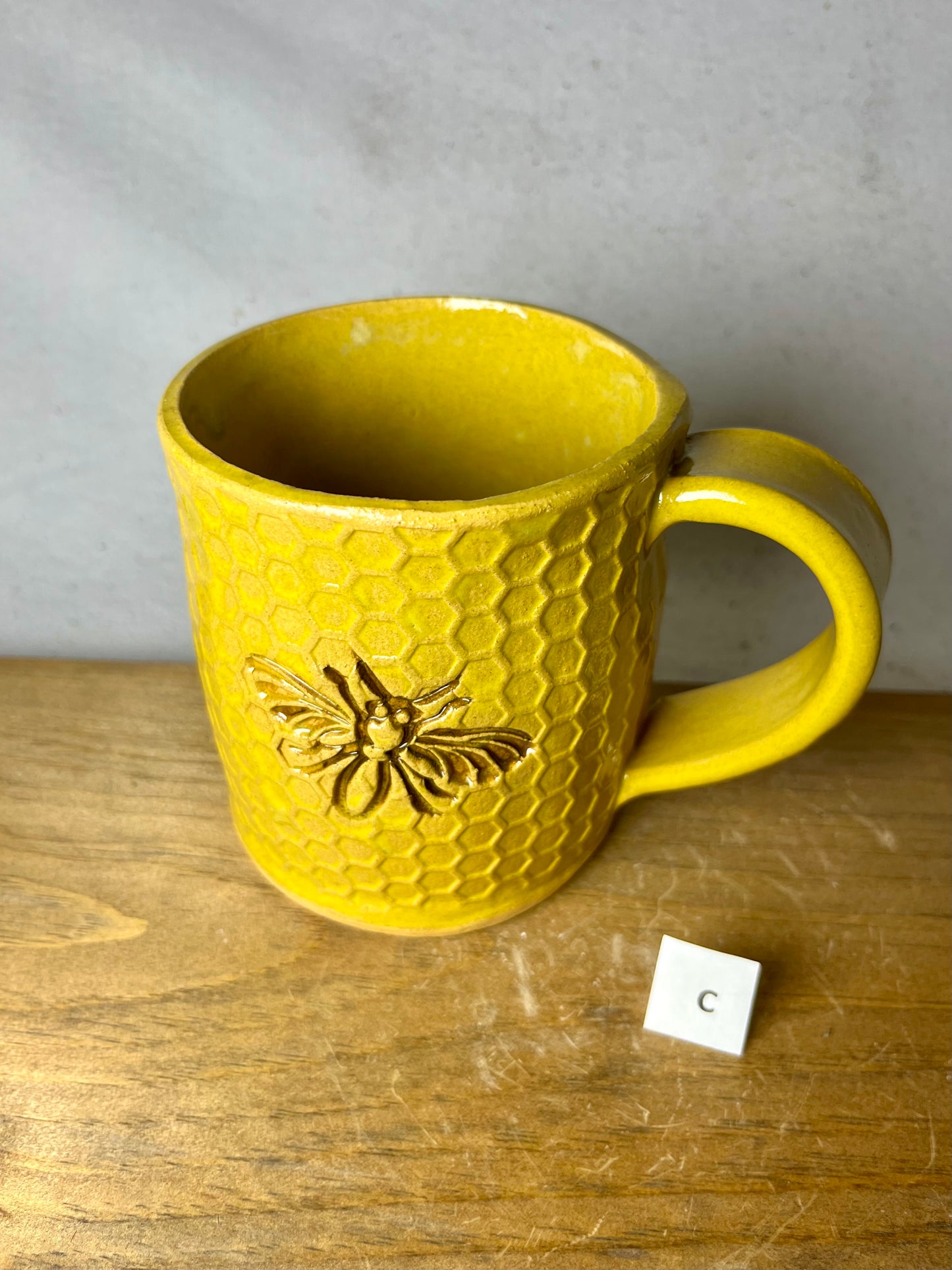 16 ounce bee honeycomb mug