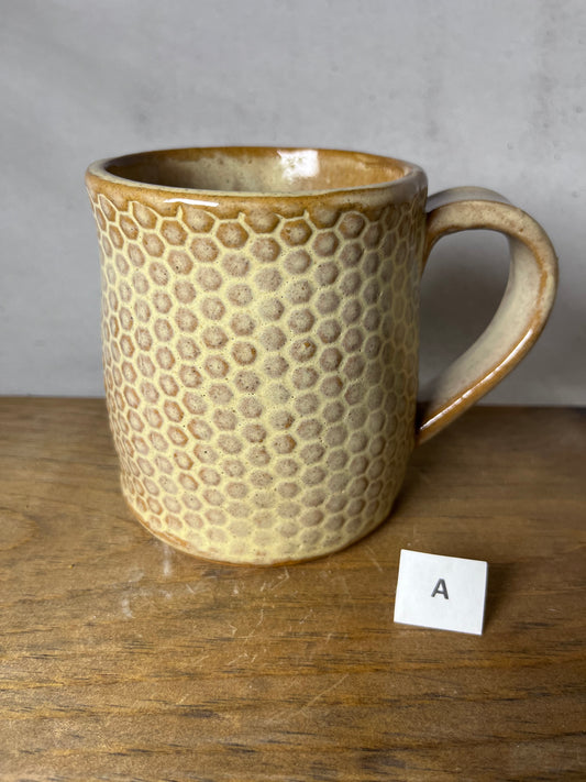 16 ounce bee honeycomb mug