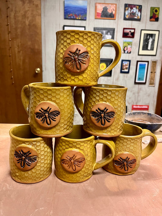 Set of 6 queen bee mugs for Vicki ￼
