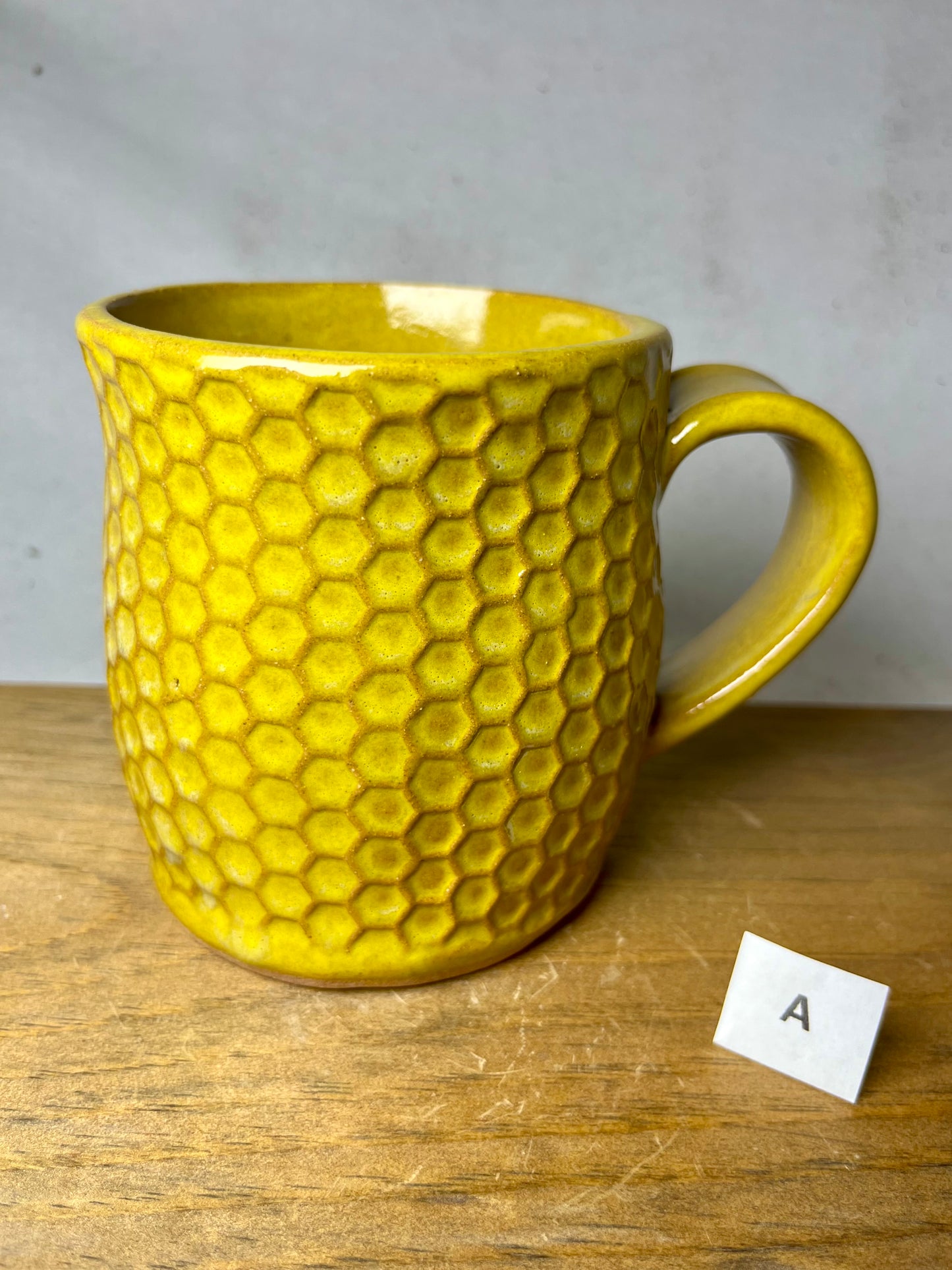 16 ounce bee honeycomb mug