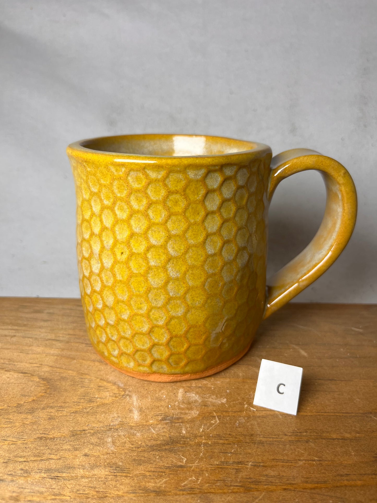 16 ounce bee honeycomb mug
